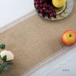 🌬️💼 Exude Elegance: Elevate Your Event with Our Wholesale Ivory Burlap Table Runner Adorned with Delicate White Lace Border 💍🌿